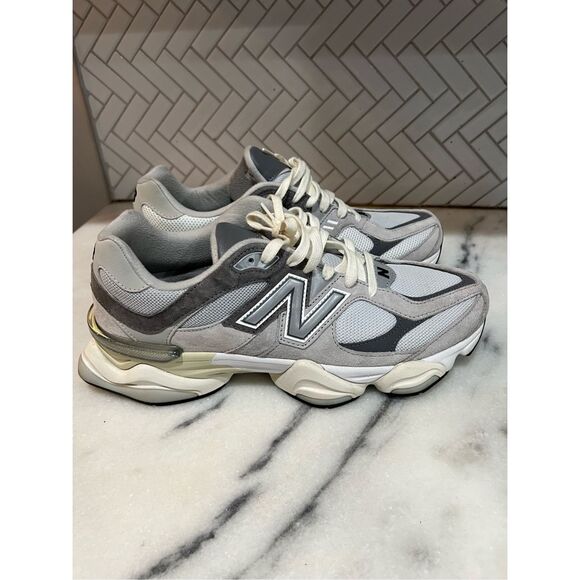 New Balance 9060 Rain Cloud Grey U9060GRY Men’s Size 13 No Box Gently Used main image 8